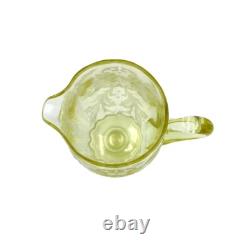 Pichet en verre uranium vintage jaune gravé grand 25 cm