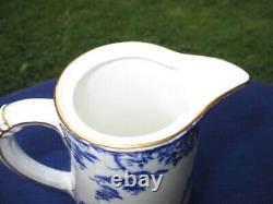 Pichet et couvercle en porcelaine bleue Mikado Royal Crown Derby de 5,25 pouces