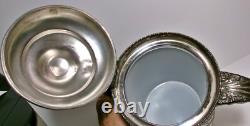 Pichets à eau inclinables en argent argenté ancien de la Monarch Silver Co. avec insert en porcelaine