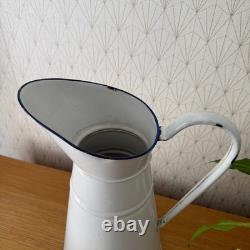 Pitcher en émail vintage français blanc 08072513