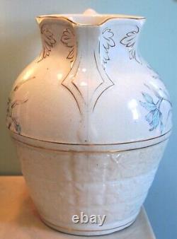 RARE Ancien Pichet d'eau à poignée de dragon de l'époque victorienne, en poterie en relief avec des jonquilles.