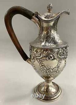 Sebastian & James Crespell Cruche en argent anglais Sterling pour eau/vin vers 1774 Londres