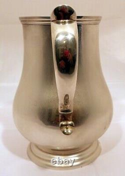 Un Magnifique Pichet D’eau Sterling De Forme Revere, Tiffany & Co, New York