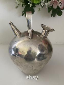 Vasque en métal couleur argent vintage, cruche ou botijo à eau ou à huile, faite à la main